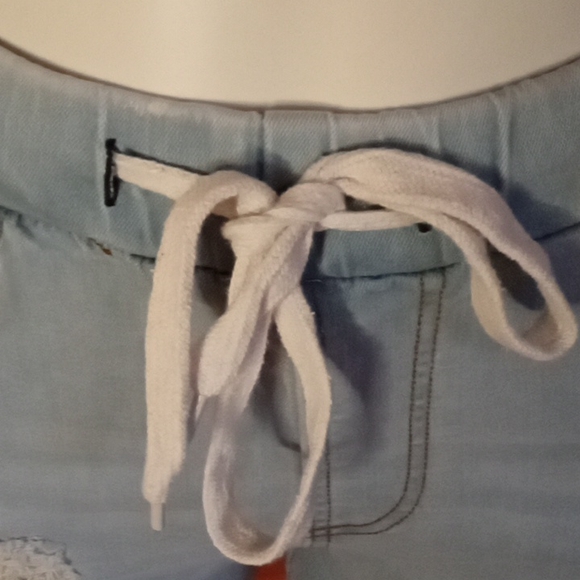 Wave elastic tie waist distressed knee length shorts - Picture 6 of 12